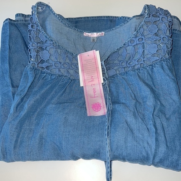 Free 2 Luv denim top with flared sleeves 2x - Picture 5 of 9